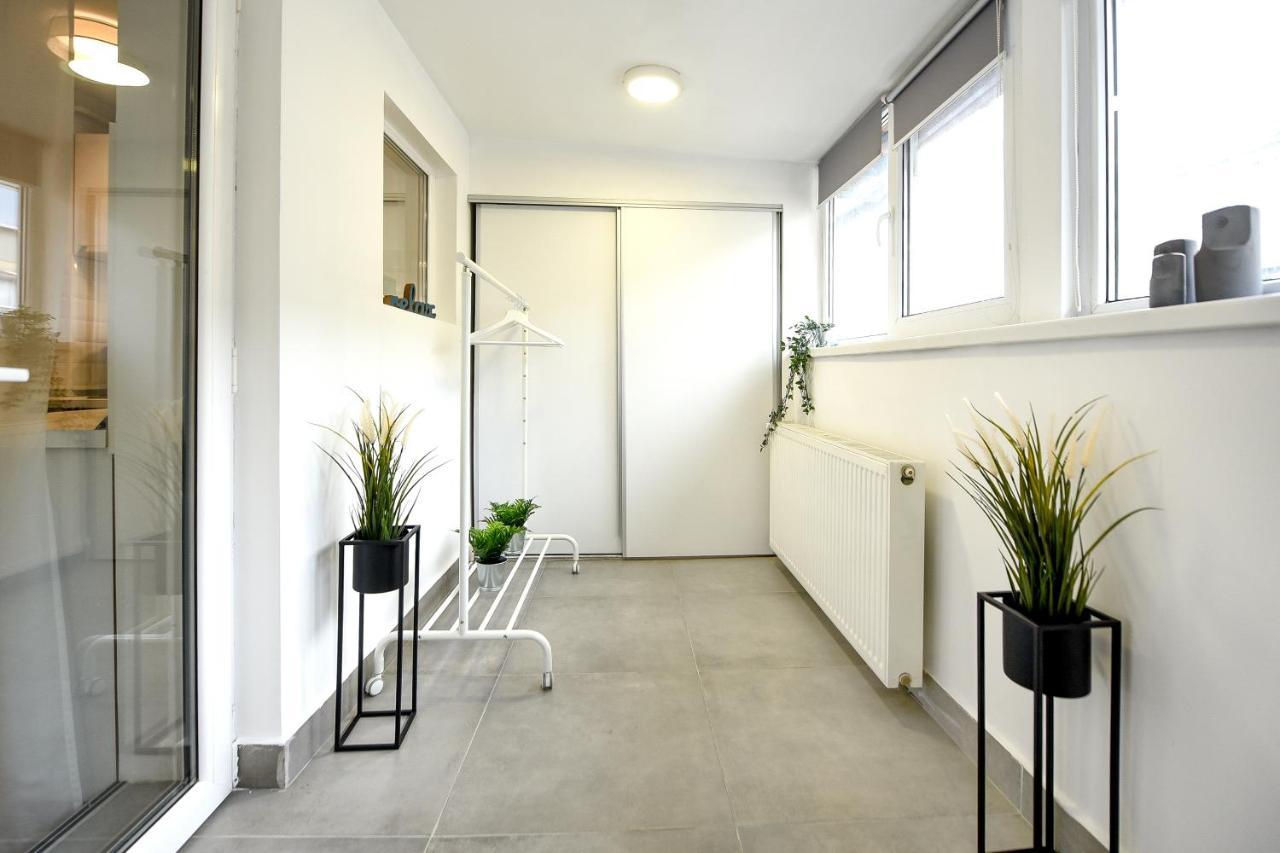 Spacious 1Br In The City Center - Amazing For Extended Stays Bükreş Dış mekan fotoğraf
