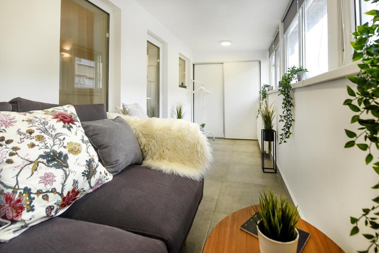 Spacious 1Br In The City Center - Amazing For Extended Stays Bükreş Dış mekan fotoğraf
